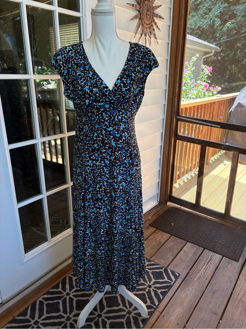 Jones New York Black and Blue Floral V-Neck Maxi Dress
